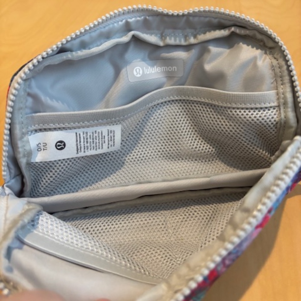 Lululemon belt bag - Picture 2 of 6